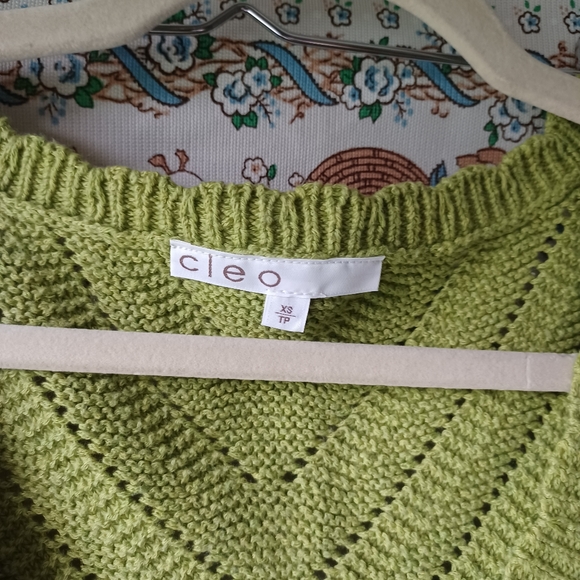 Green Knitted Cleo Sweater Vest - Picture 7 of 8